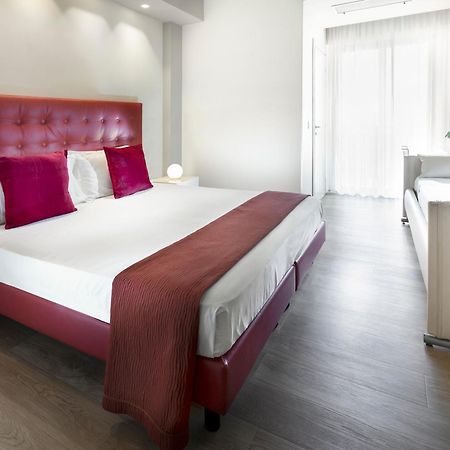 Hotel 2000 Riccione Dış mekan fotoğraf