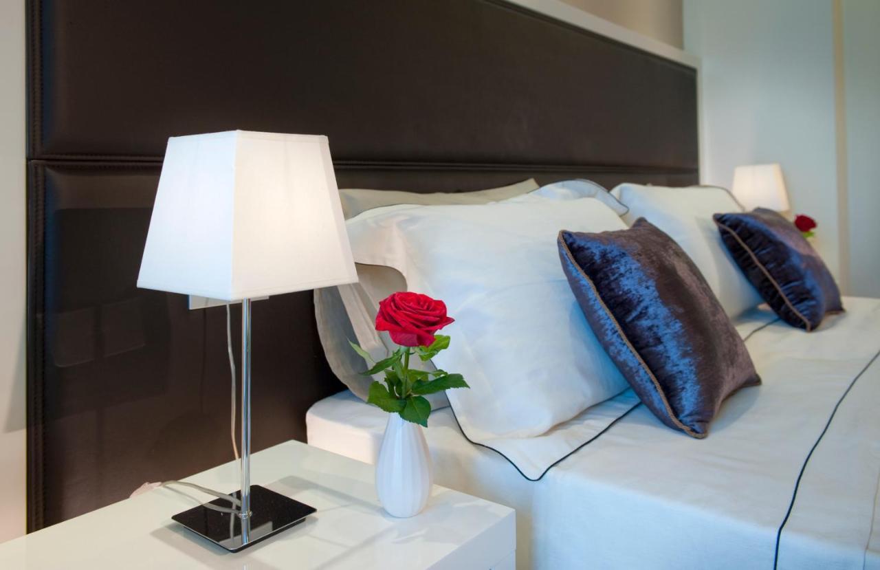 Hotel 2000 Riccione Dış mekan fotoğraf