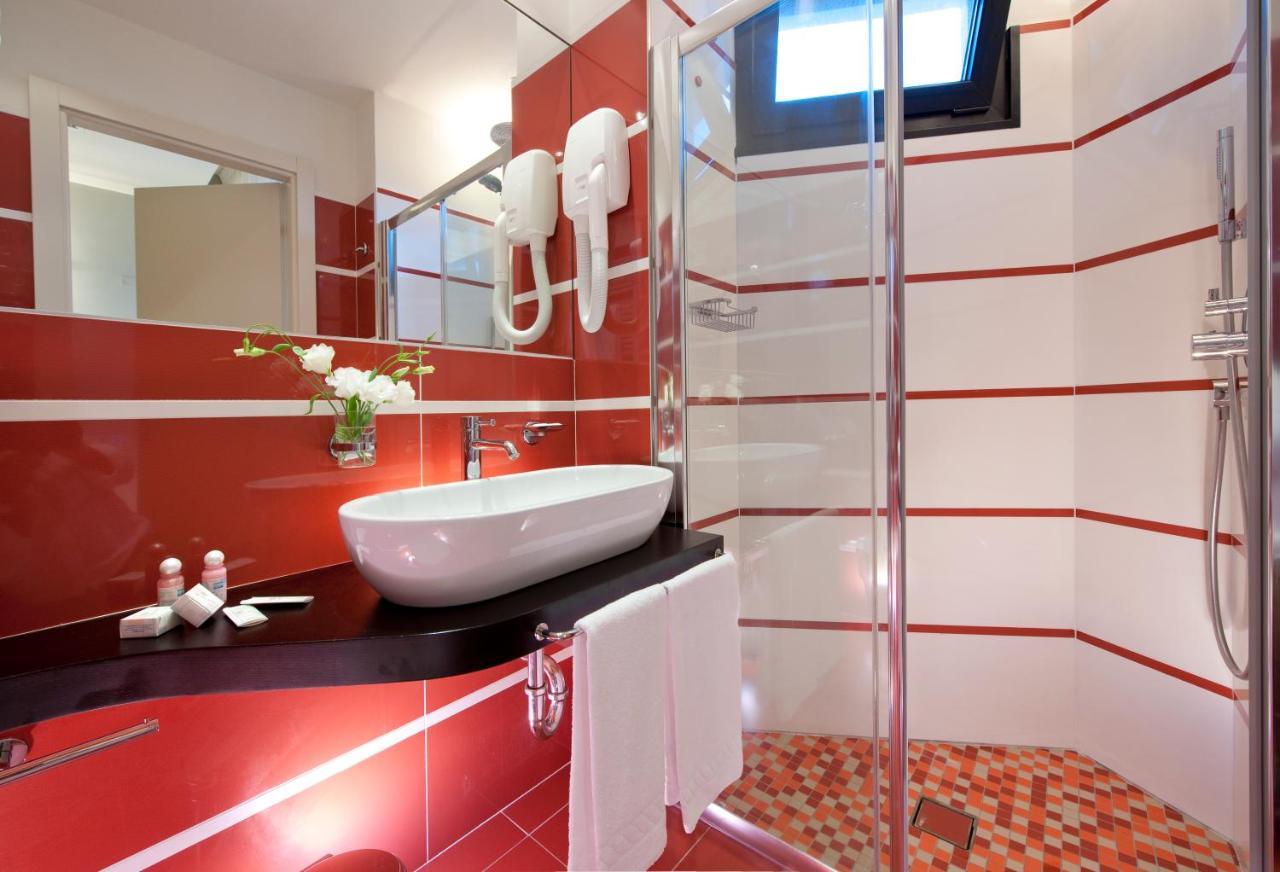 Hotel 2000 Riccione Oda fotoğraf