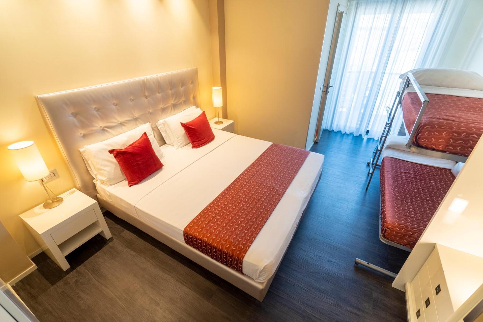 Hotel 2000 Riccione Dış mekan fotoğraf