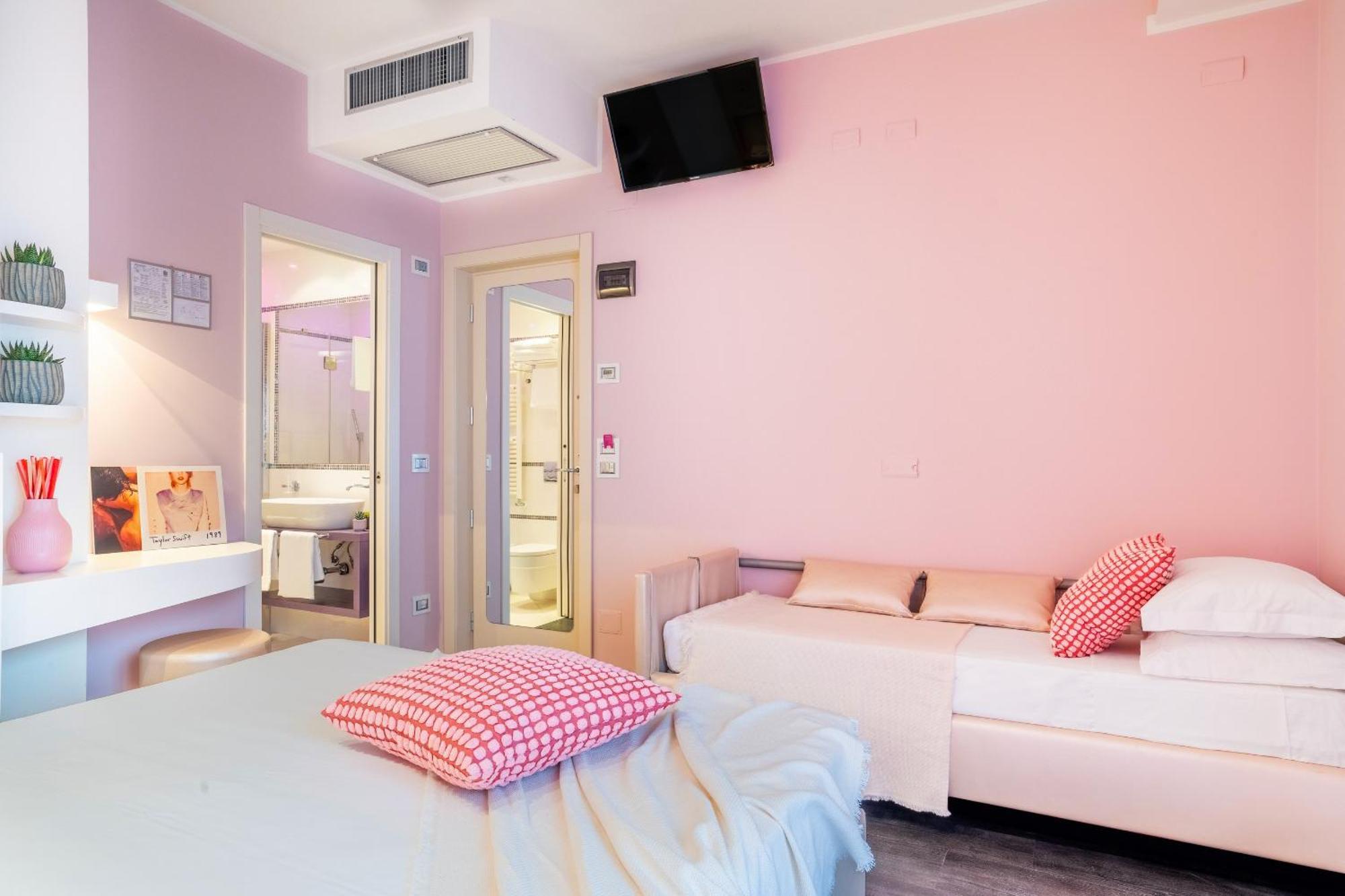 Hotel 2000 Riccione Dış mekan fotoğraf