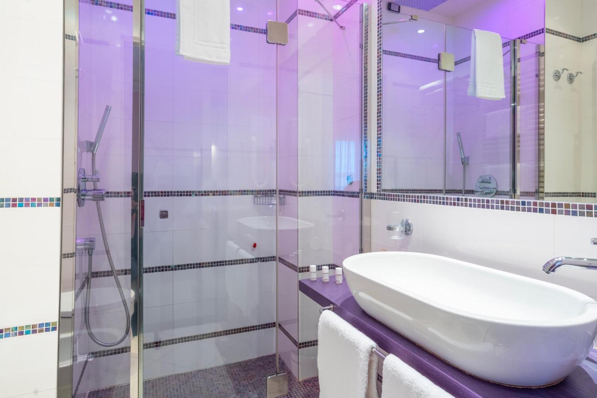 Hotel 2000 Riccione Dış mekan fotoğraf