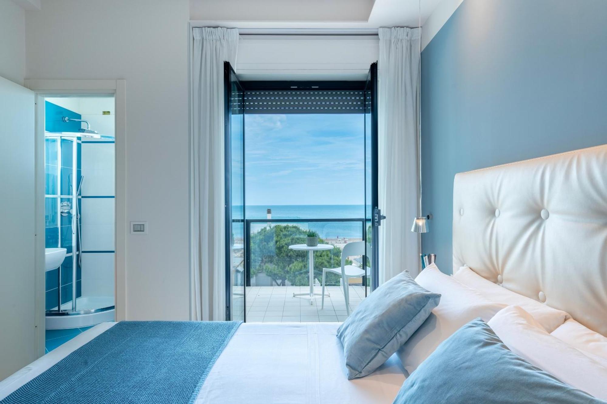 Hotel 2000 Riccione Dış mekan fotoğraf